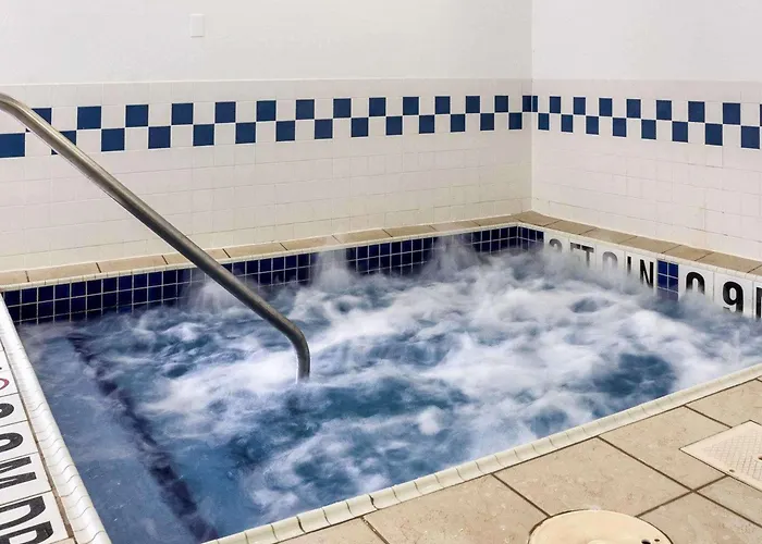 Travelodge By Wyndham Hotel Fargo