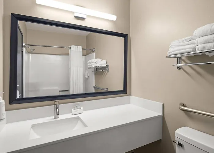 Hotel Travelodge By Wyndham Fargo