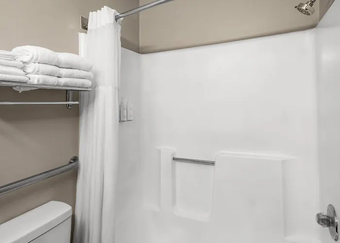 Travelodge By Wyndham Hotel