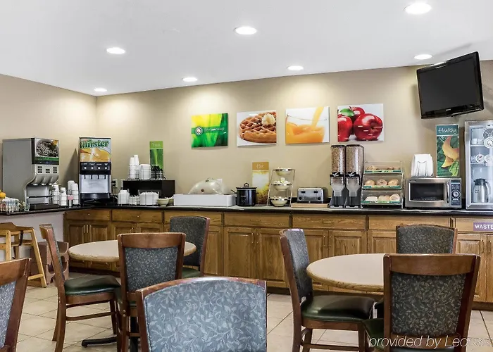 Hotel Travelodge By Wyndham 2*