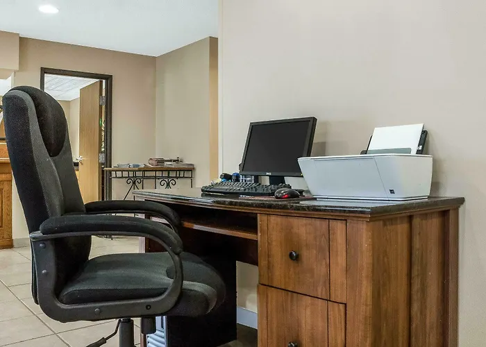 Travelodge By Wyndham Hotel Fargo